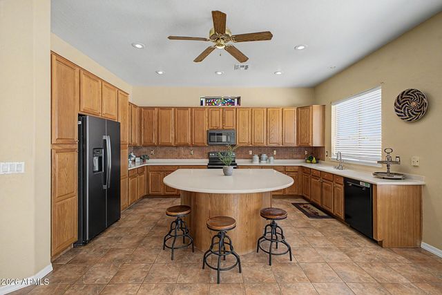 17607 W EAGLE Drive, Goodyear, AZ 85338