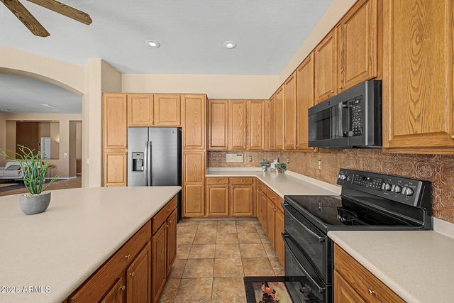 17607 W EAGLE Drive, Goodyear, AZ 85338