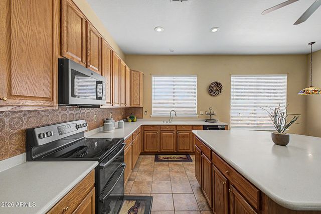 17607 W EAGLE Drive, Goodyear, AZ 85338