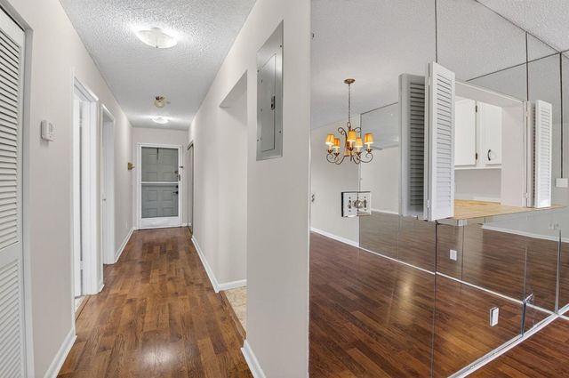 2911 SW 21st Terrace 272b, Delray Beach, FL 33445