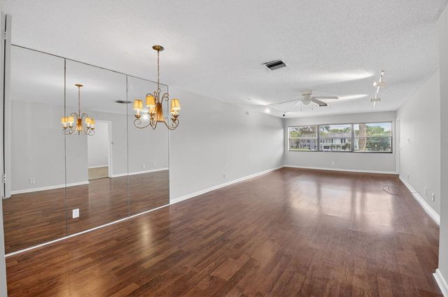 2911 SW 21st Terrace 272b, Delray Beach, FL 33445