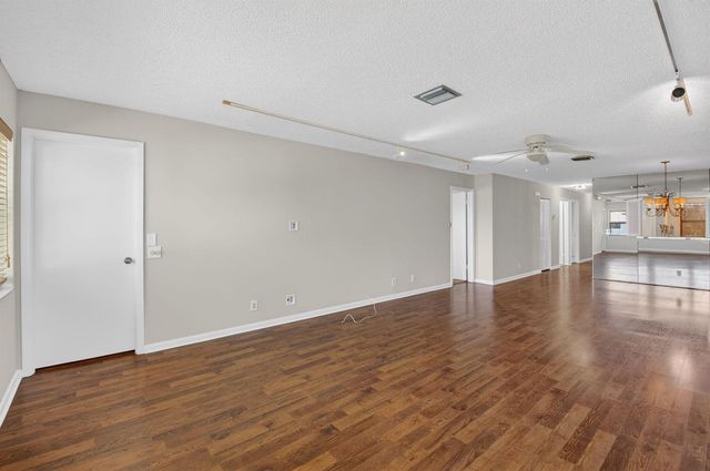 2911 SW 21st Terrace 272b, Delray Beach, FL 33445