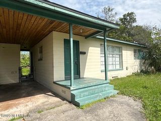 3427 ROGERO Road, Jacksonville, FL 32277