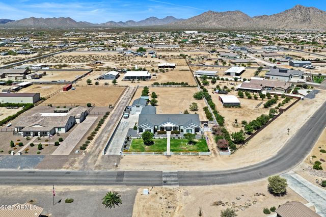 32480 N ROYCE Road, Queen Creek, AZ 85144