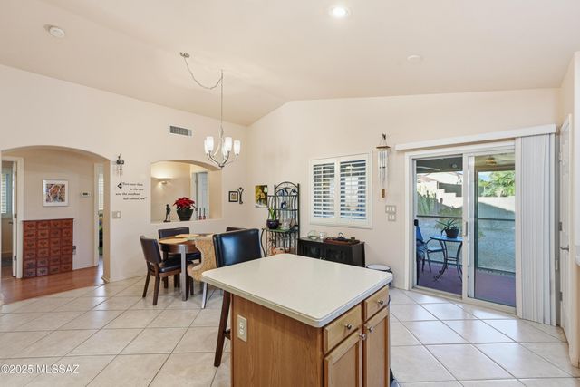 2363 E Wide View Court, Oro Valley, AZ 85755