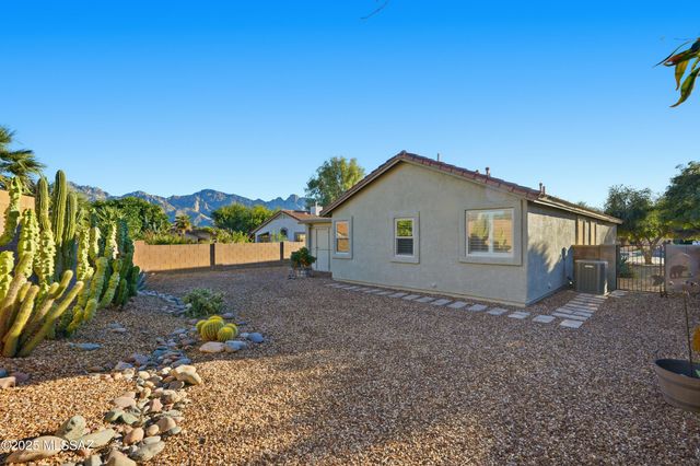 2363 E Wide View Court, Oro Valley, AZ 85755