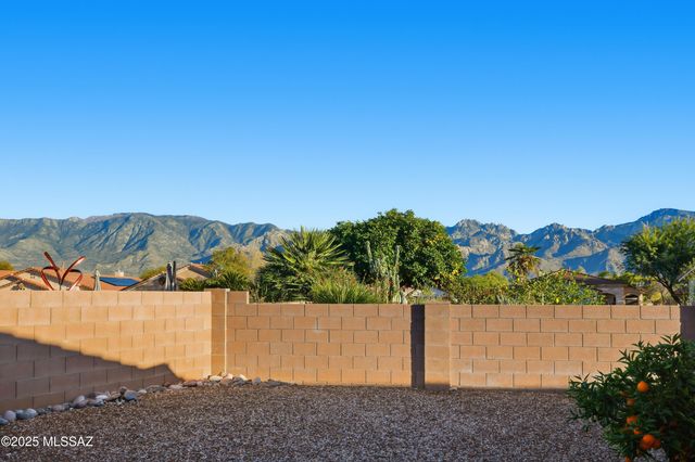 2363 E Wide View Court, Oro Valley, AZ 85755
