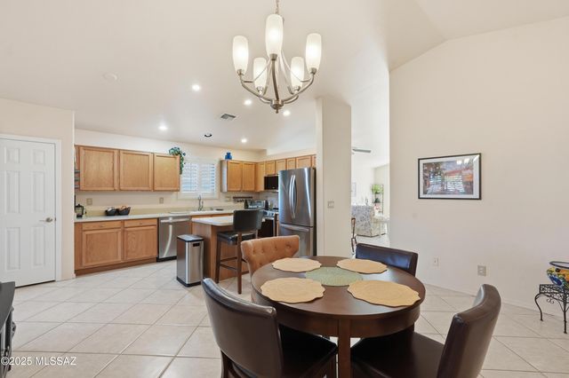 2363 E Wide View Court, Oro Valley, AZ 85755