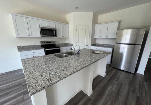 1064 Water Oak Ln, Brookshire, TX 77423