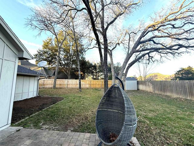 237 Hideaway Ln, Hideaway, TX 75771