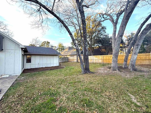 237 Hideaway Ln, Hideaway, TX 75771