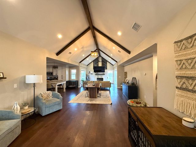 237 Hideaway Ln, Hideaway, TX 75771