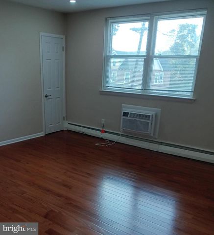 153 BURMONT RD #B, Drexel Hill, PA 19026