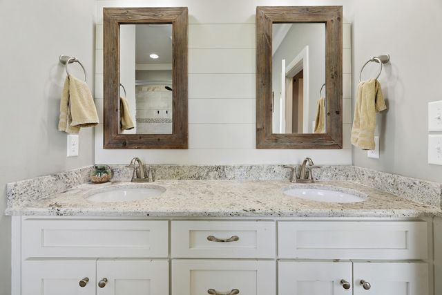 65 Cherokee Dock Rd, Lebanon, TN 37087