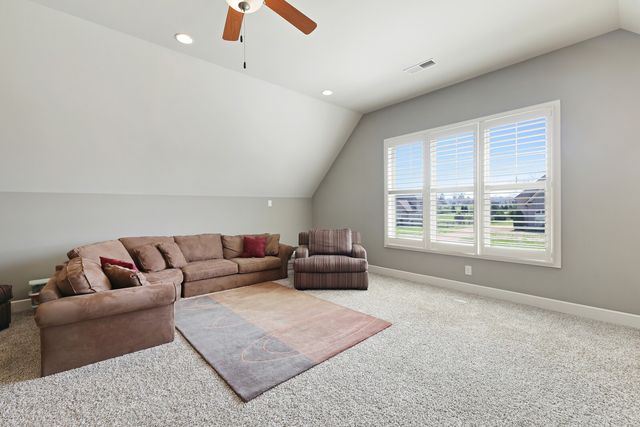 65 Cherokee Dock Rd, Lebanon, TN 37087