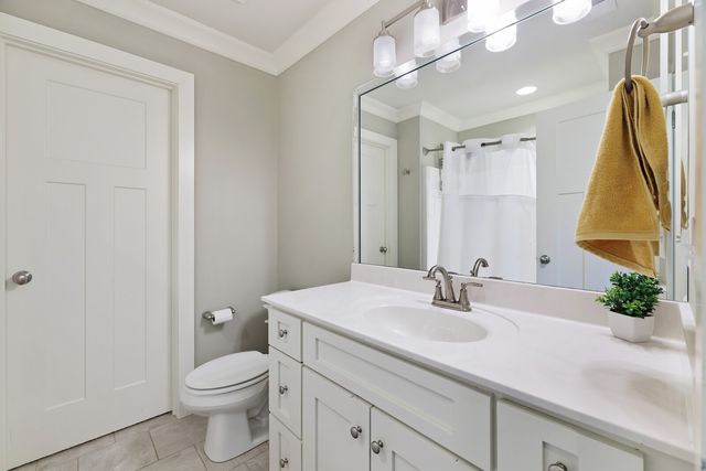 65 Cherokee Dock Rd, Lebanon, TN 37087