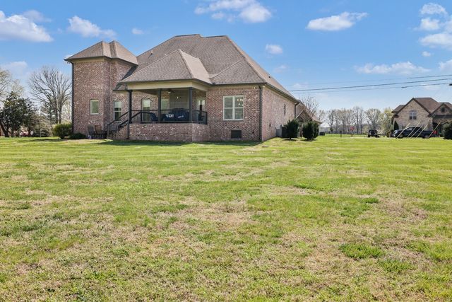 65 Cherokee Dock Rd, Lebanon, TN 37087