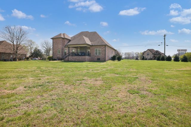 65 Cherokee Dock Rd, Lebanon, TN 37087