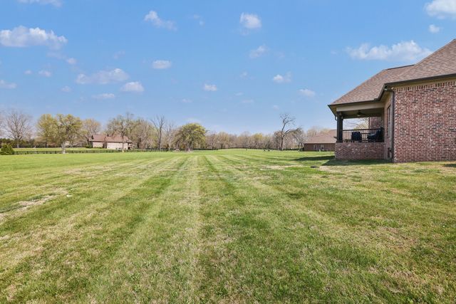 65 Cherokee Dock Rd, Lebanon, TN 37087