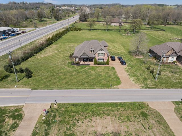 65 Cherokee Dock Rd, Lebanon, TN 37087