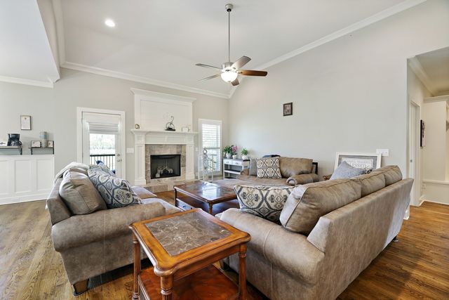 65 Cherokee Dock Rd, Lebanon, TN 37087