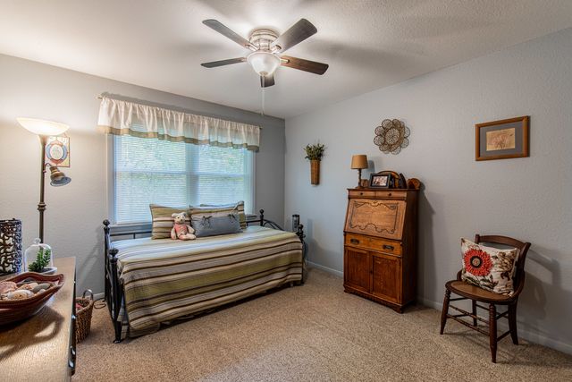 2555 Ridgefield Road, Princeton, IL 61356