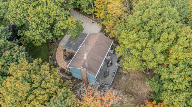 2555 Ridgefield Road, Princeton, IL 61356