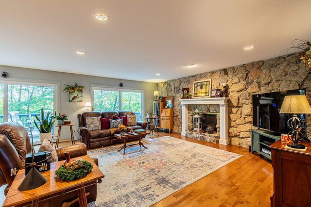 2555 Ridgefield Road, Princeton, IL 61356