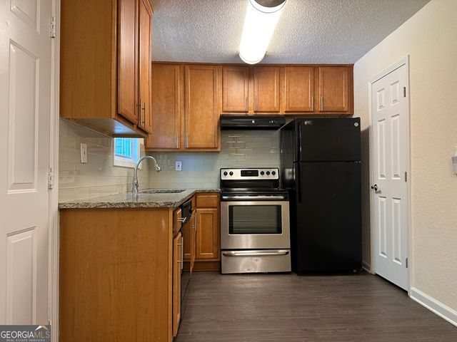 12 Ezzard Street, Lawrenceville, GA 30046