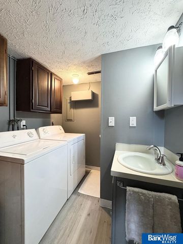 4312 Abbott Road, Lincoln, NE 68516