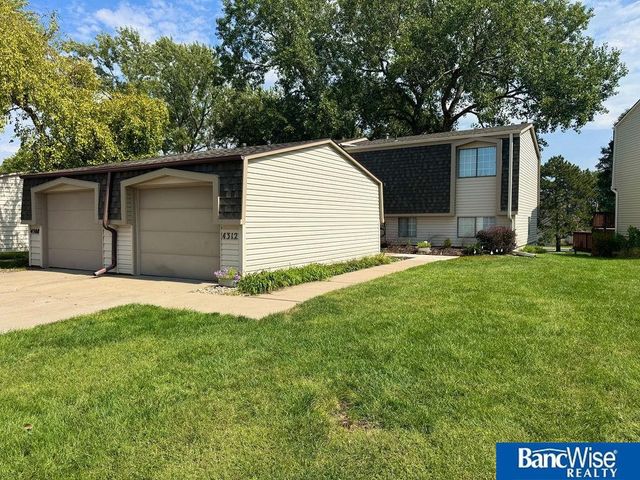 4312 Abbott Road, Lincoln, NE 68516