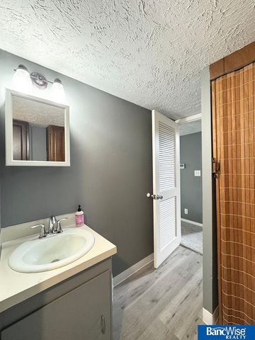 4312 Abbott Road, Lincoln, NE 68516