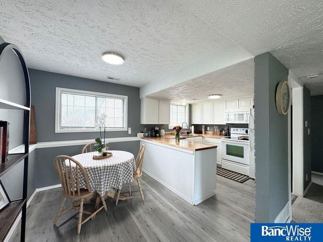 4312 Abbott Road, Lincoln, NE 68516