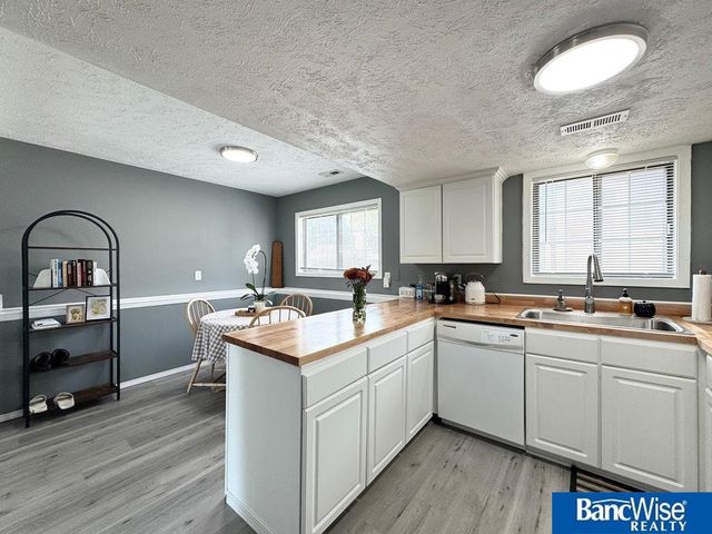 4312 Abbott Road, Lincoln, NE 68516