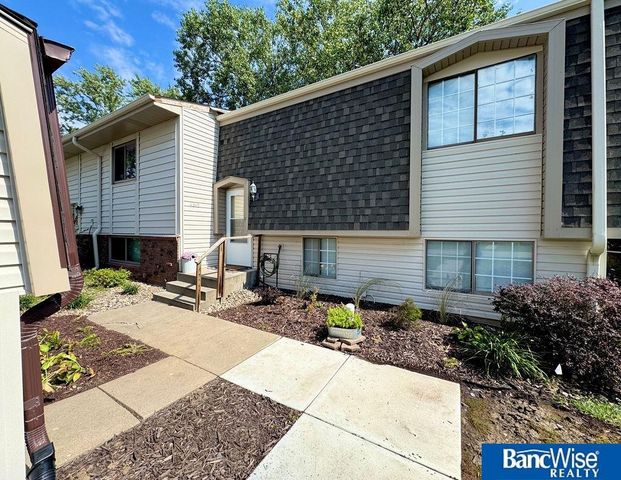 4312 Abbott Road, Lincoln, NE 68516