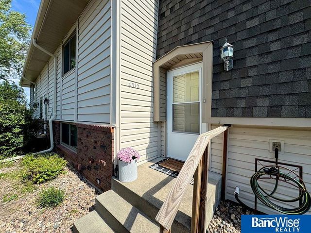 4312 Abbott Road, Lincoln, NE 68516