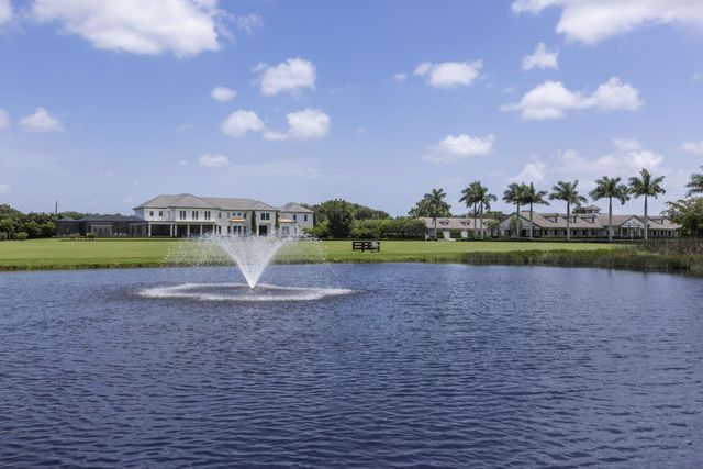 15527 Imperial Point Lane, Wellington, FL 33414