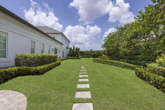 15527 Imperial Point Lane, Wellington, FL 33414