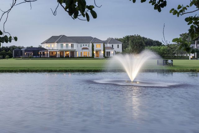 15527 Imperial Point Lane, Wellington, FL 33414