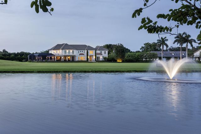 15527 Imperial Point Lane, Wellington, FL 33414