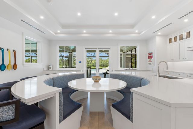 15527 Imperial Point Lane, Wellington, FL 33414