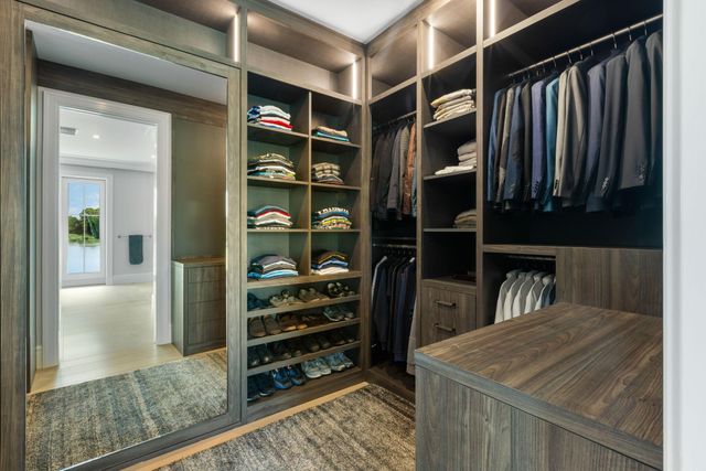 15527 Imperial Point Lane, Wellington, FL 33414