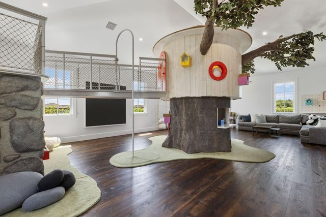 15527 Imperial Point Lane, Wellington, FL 33414