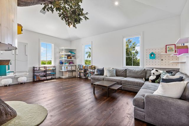 15527 Imperial Point Lane, Wellington, FL 33414