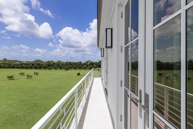 15527 Imperial Point Lane, Wellington, FL 33414