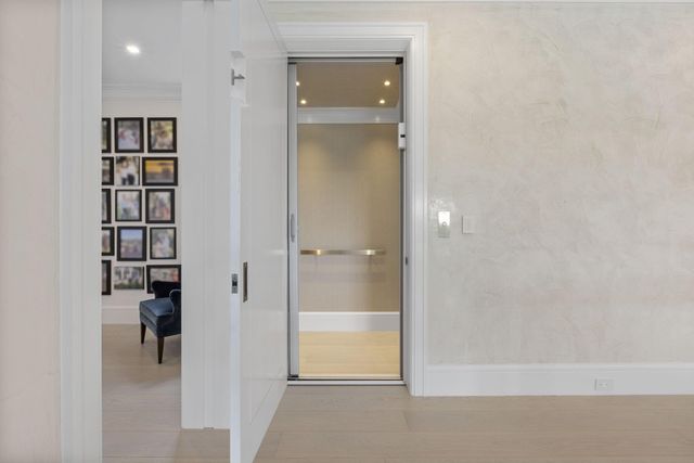 15527 Imperial Point Lane, Wellington, FL 33414