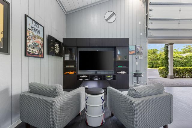 15527 Imperial Point Lane, Wellington, FL 33414