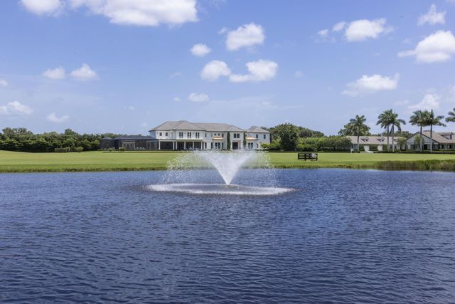 15527 Imperial Point Lane, Wellington, FL 33414