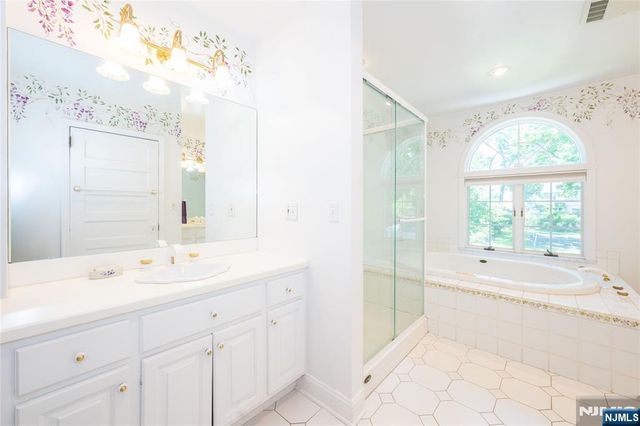 5 Myrtle Avenue, Caldwell, NJ 07006