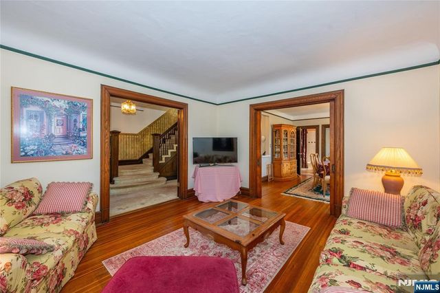 5 Myrtle Avenue, Caldwell, NJ 07006